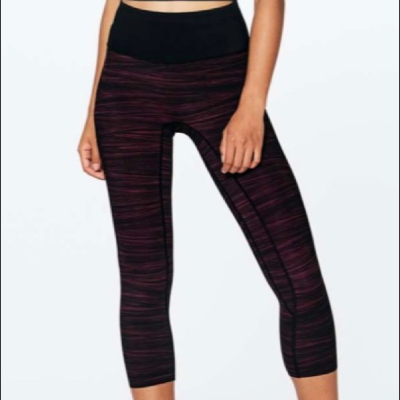 lululemon athletica Pants - Lululemon Run The Day Crop 🇨🇦 SALE